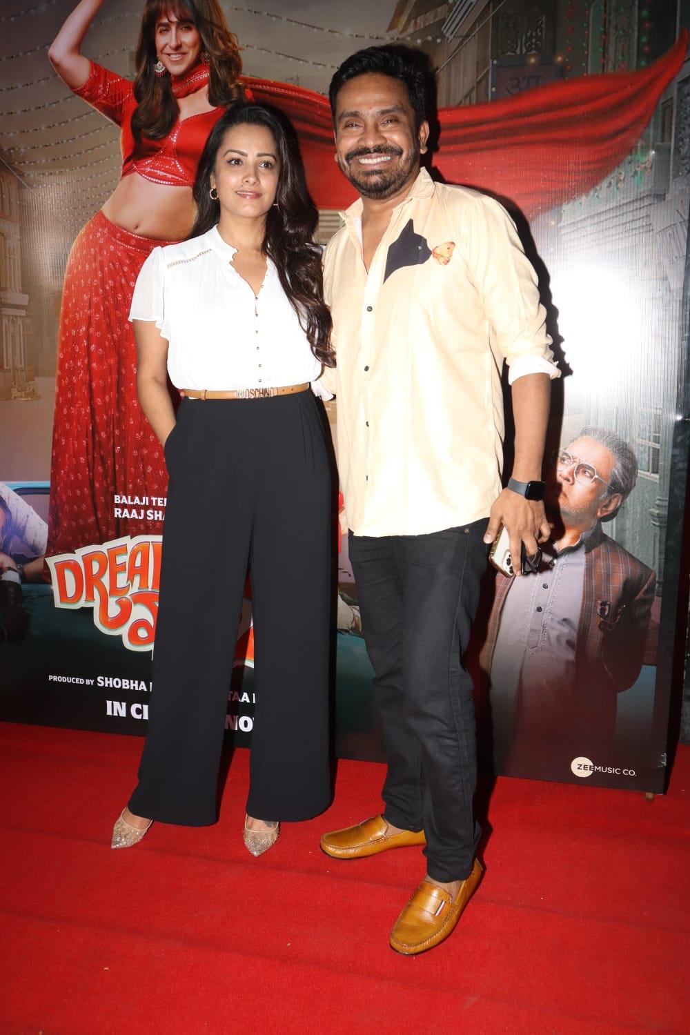 Dream Girl 2 success bash: Anita Hassanandani posed with Mushtaq Sheikh on the red carpet